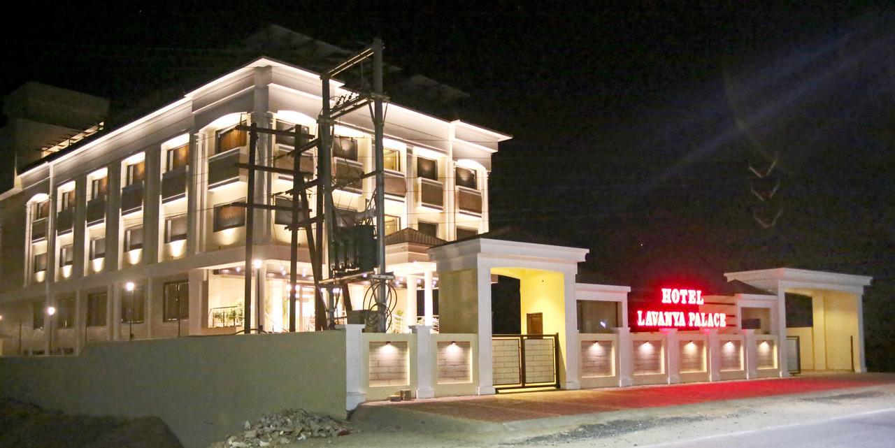 Hotel Lavanya Palace Ratlām Extérieur photo